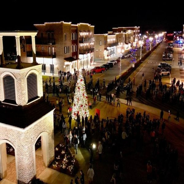 Christmas Tree Lighting Ceremony at Silo Square