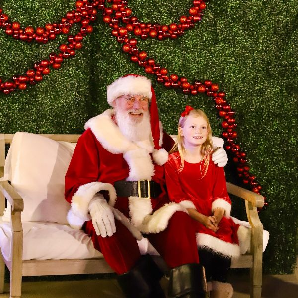 Pictures with Santa at Wild Oats